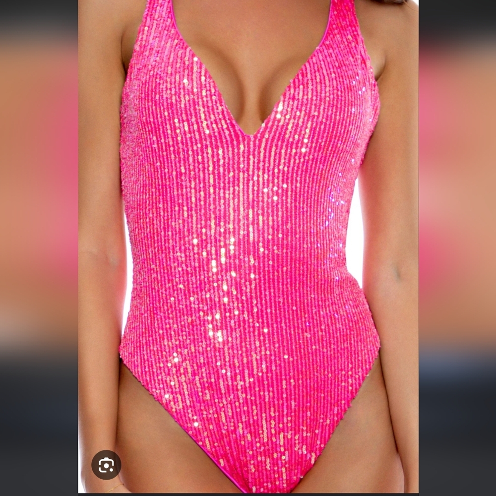 Luli Fama Chasing Stars One Piece Large